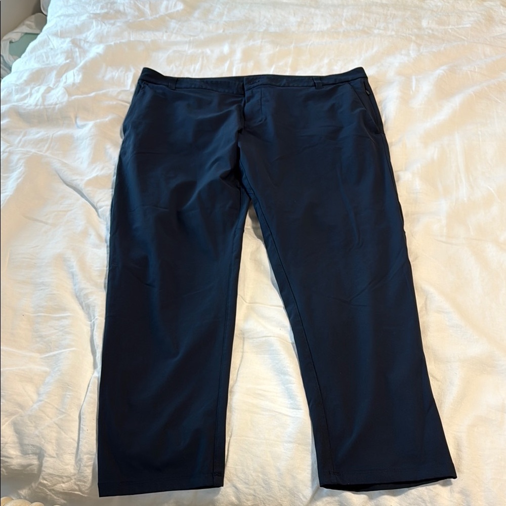 Men's Navy Lululemon Size 38 waist 30” inseam ABC Slim Trouser